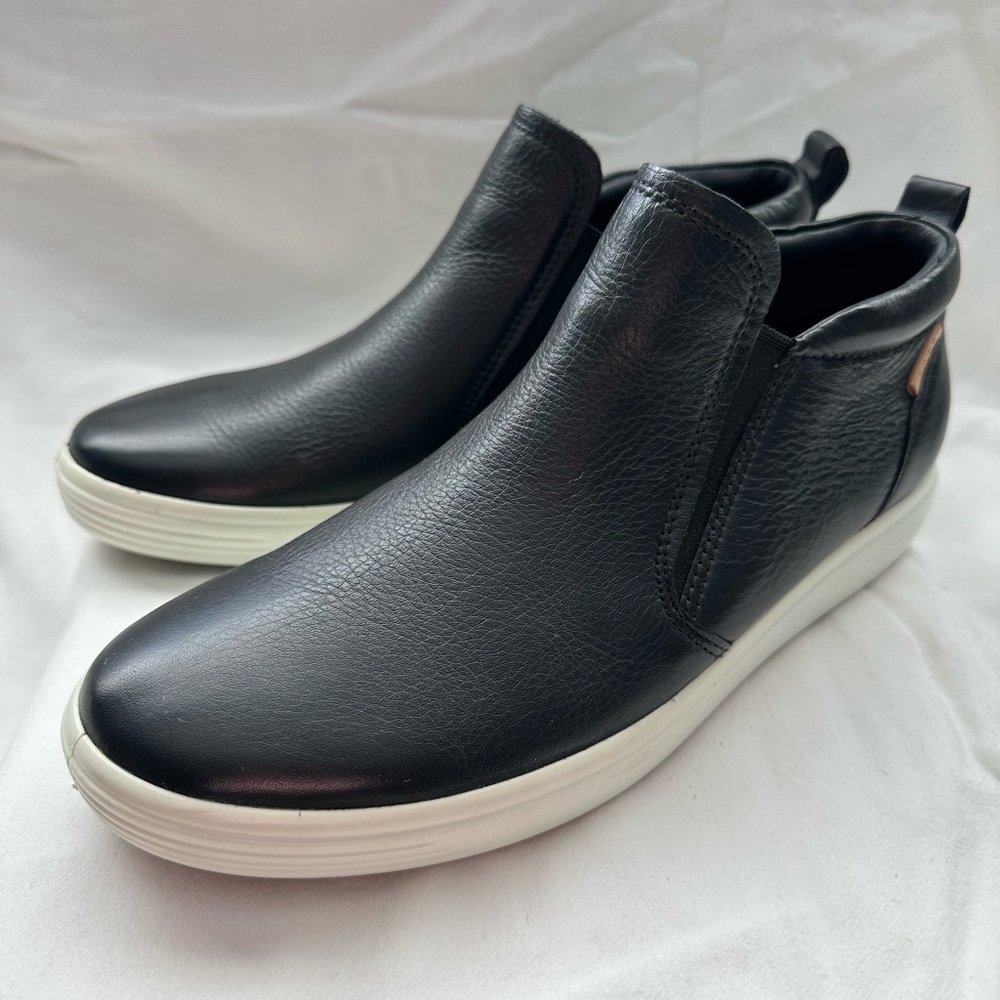 ECCO Women’s Soft 7 Slip On Boot Sneaker; Size EU 38 (US 7 - 7.5M) Black Leather